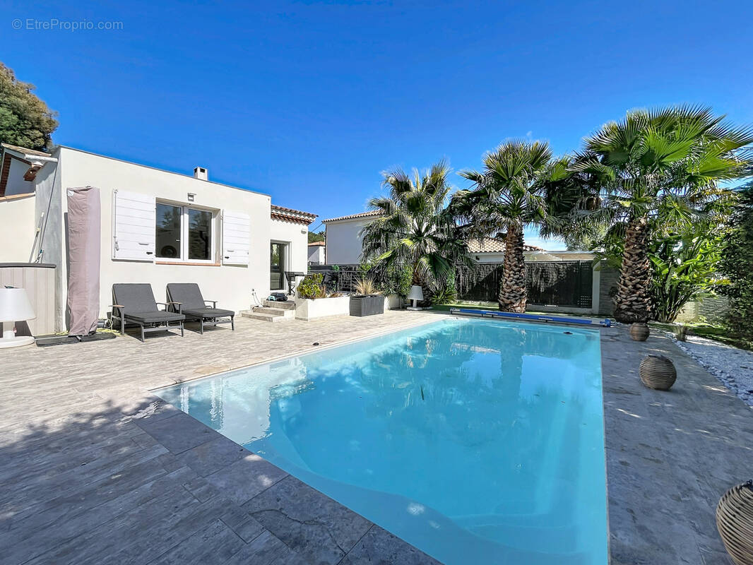 Maison à FREJUS