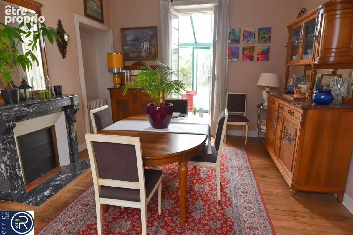 Maison 168 m² à Laval  - photo 4