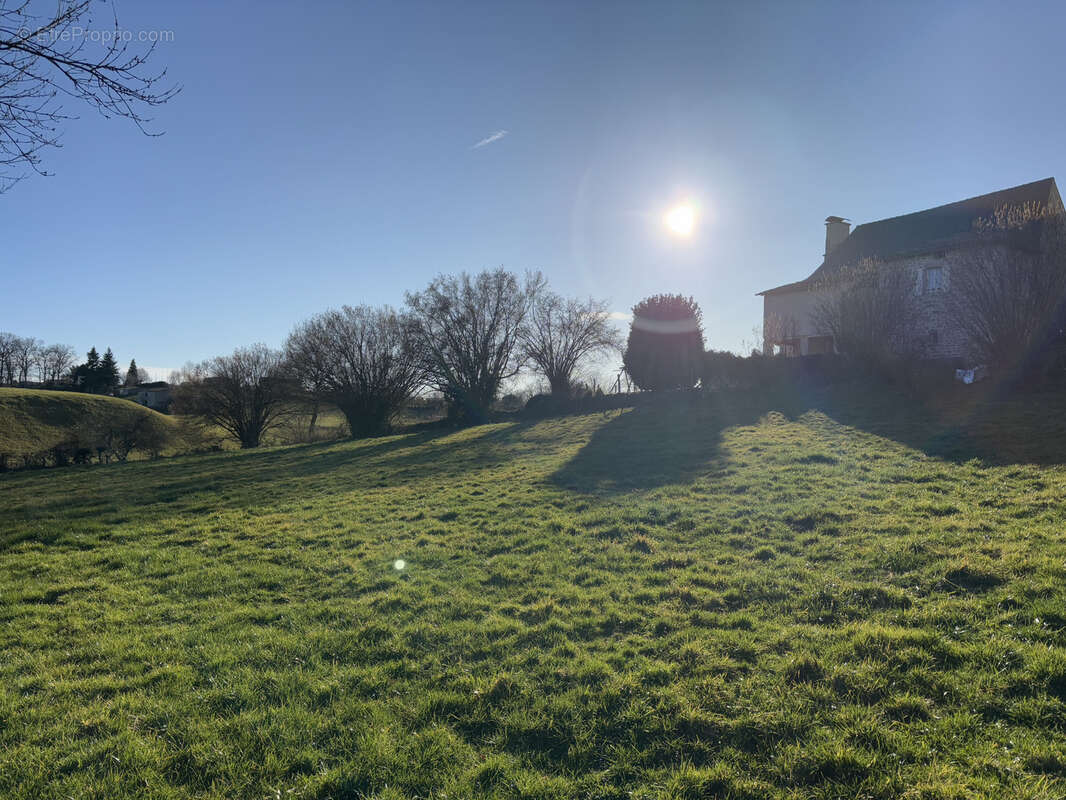 Terrain à LE ROUGET