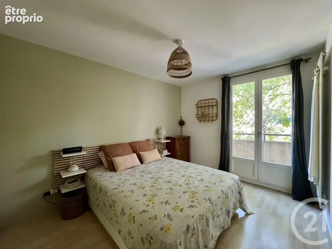 Appartement 74 m² à Villeurbanne  - photo 10
