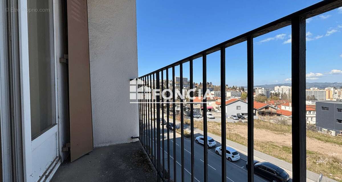 Appartement à SAINT-ETIENNE