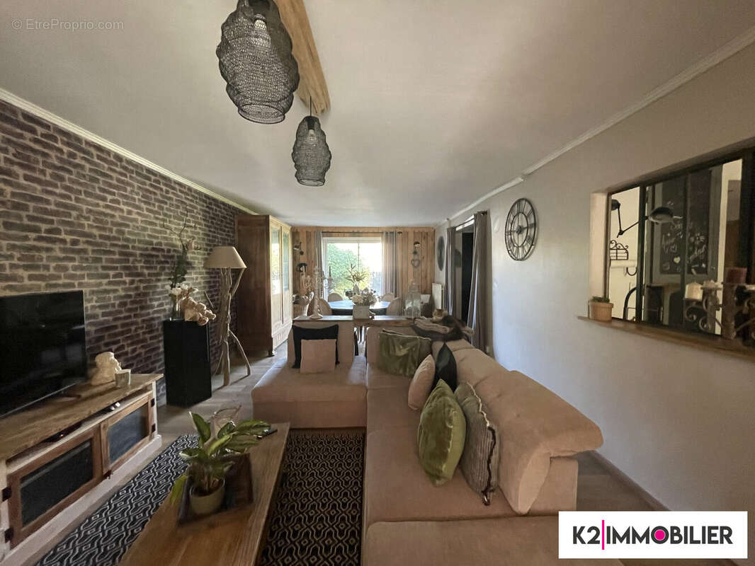 Maison à MONTELIMAR