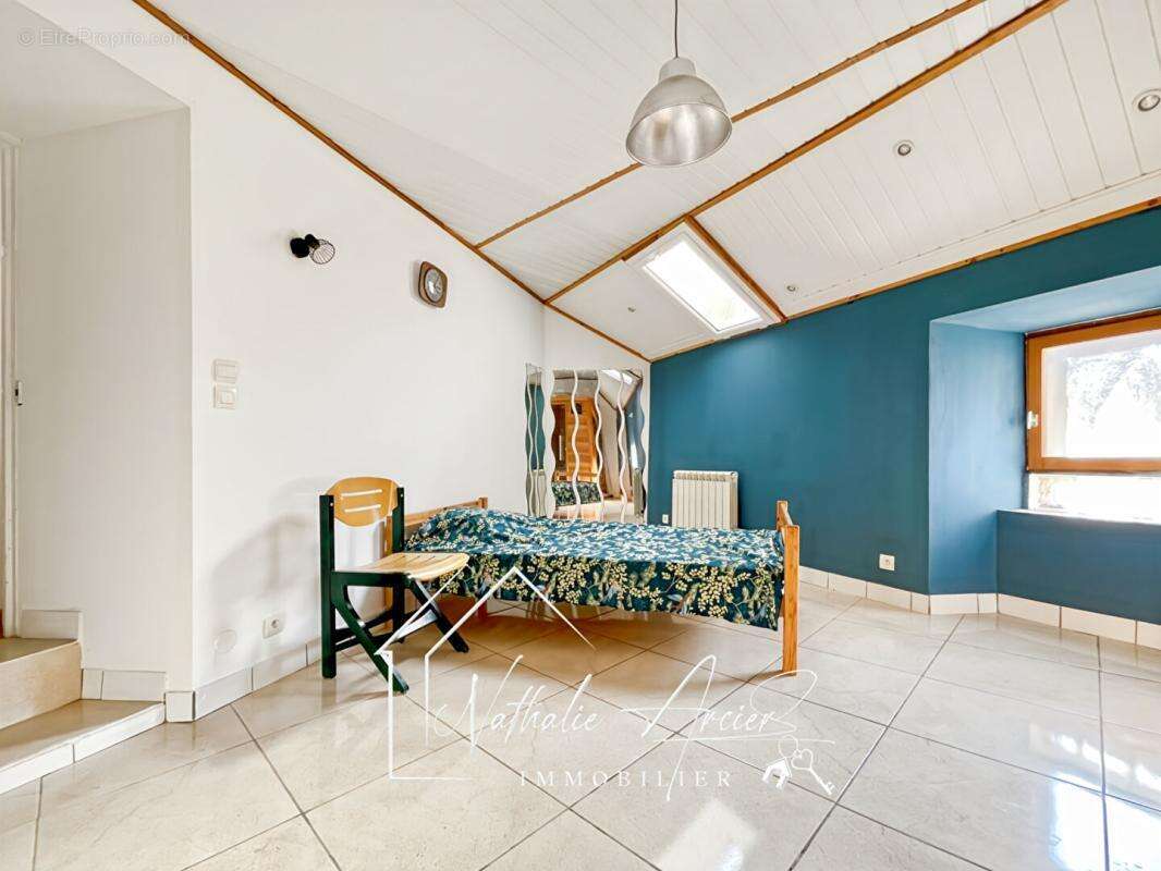 Maison de village avec terrasse et garage - photo 9