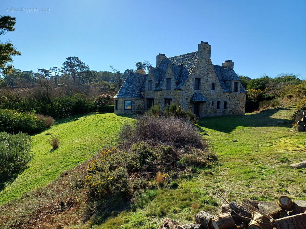 Maison à PLOUGASNOU