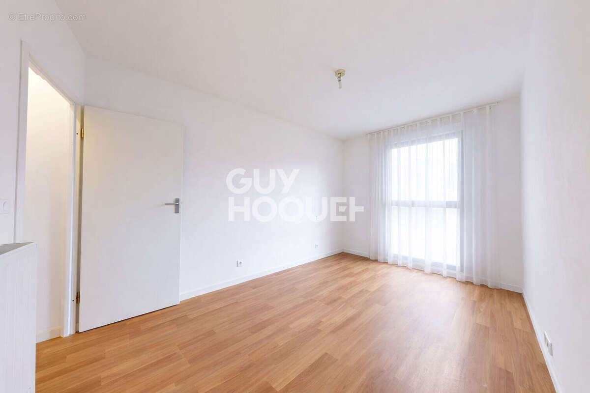 Appartement à AUBERVILLIERS