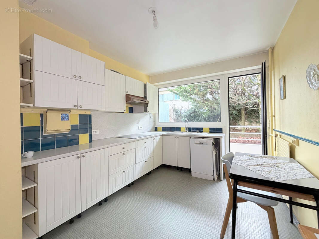 Appartement à RUEIL-MALMAISON