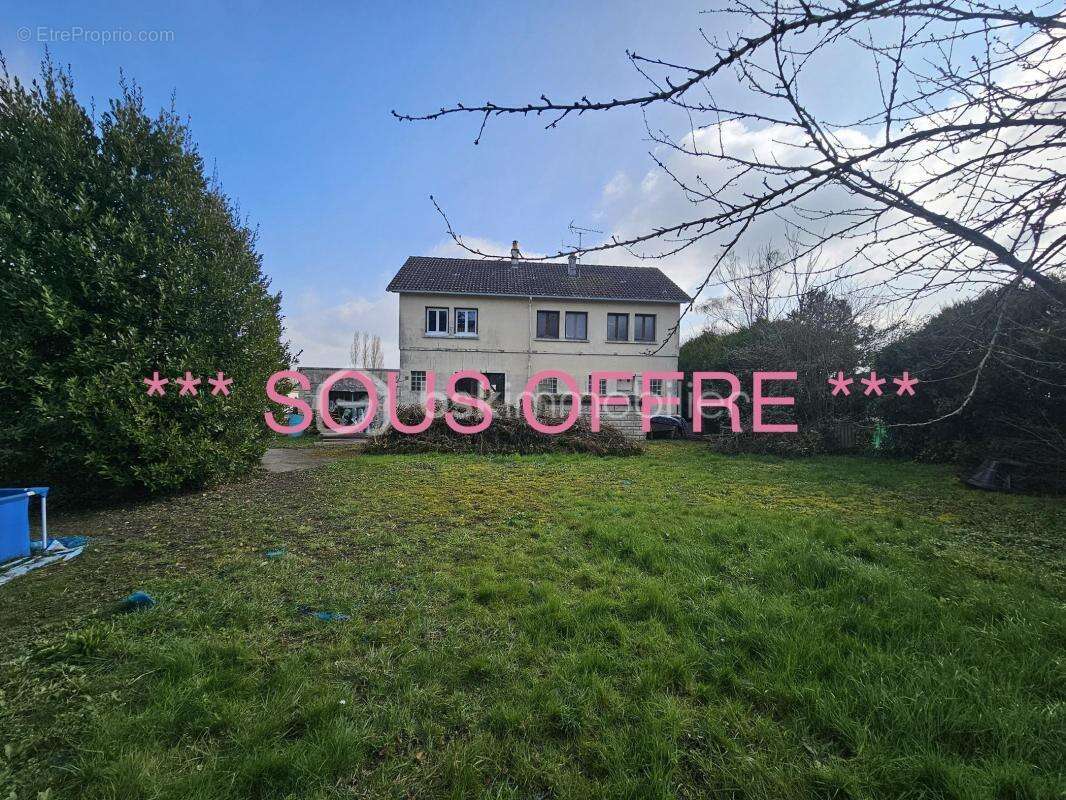 Maison à BEAUNE-LA-ROLANDE