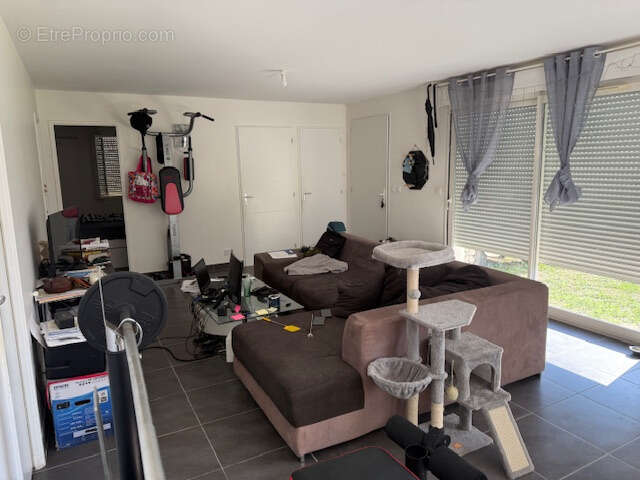 Maison à VILLEVIEILLE