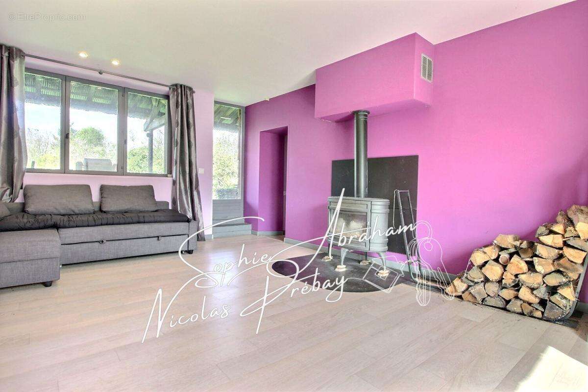 Maison à ANGERVILLE