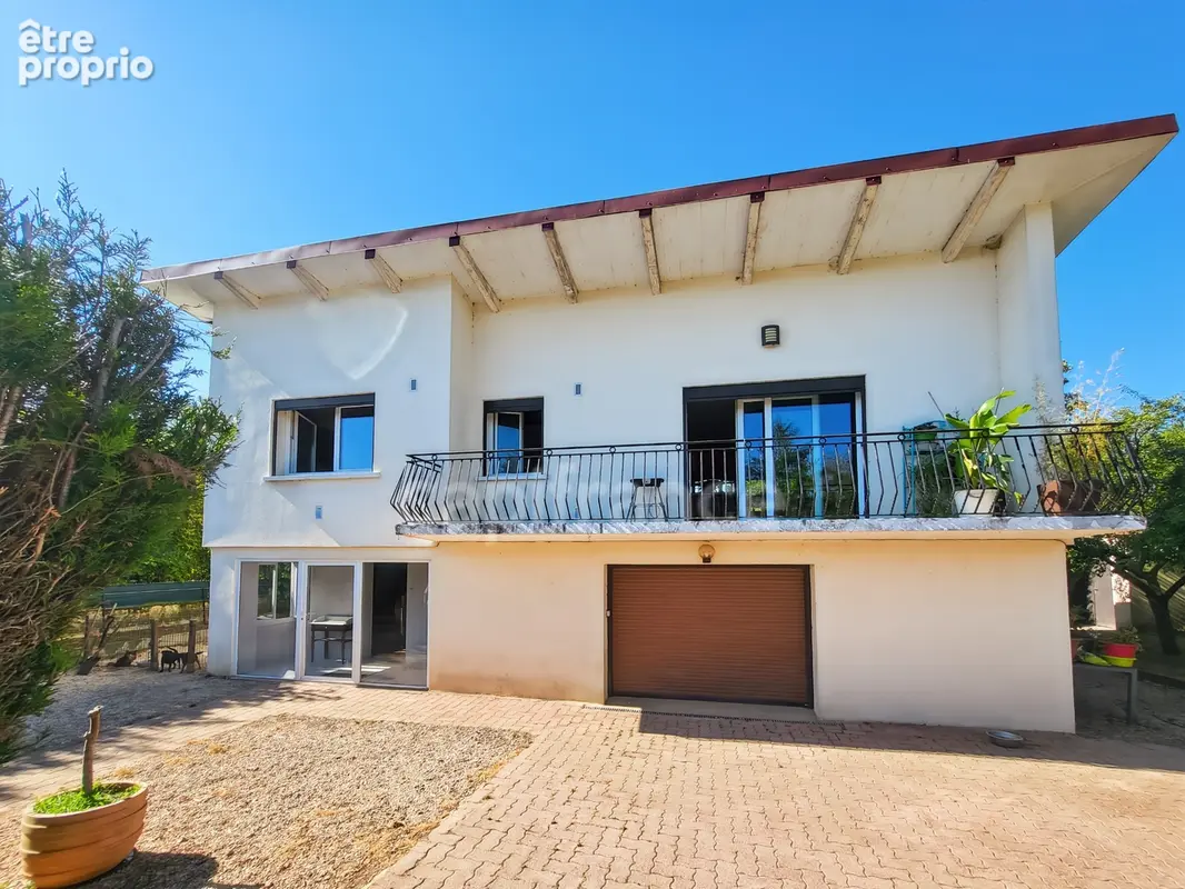 Maison à ETEVAUX