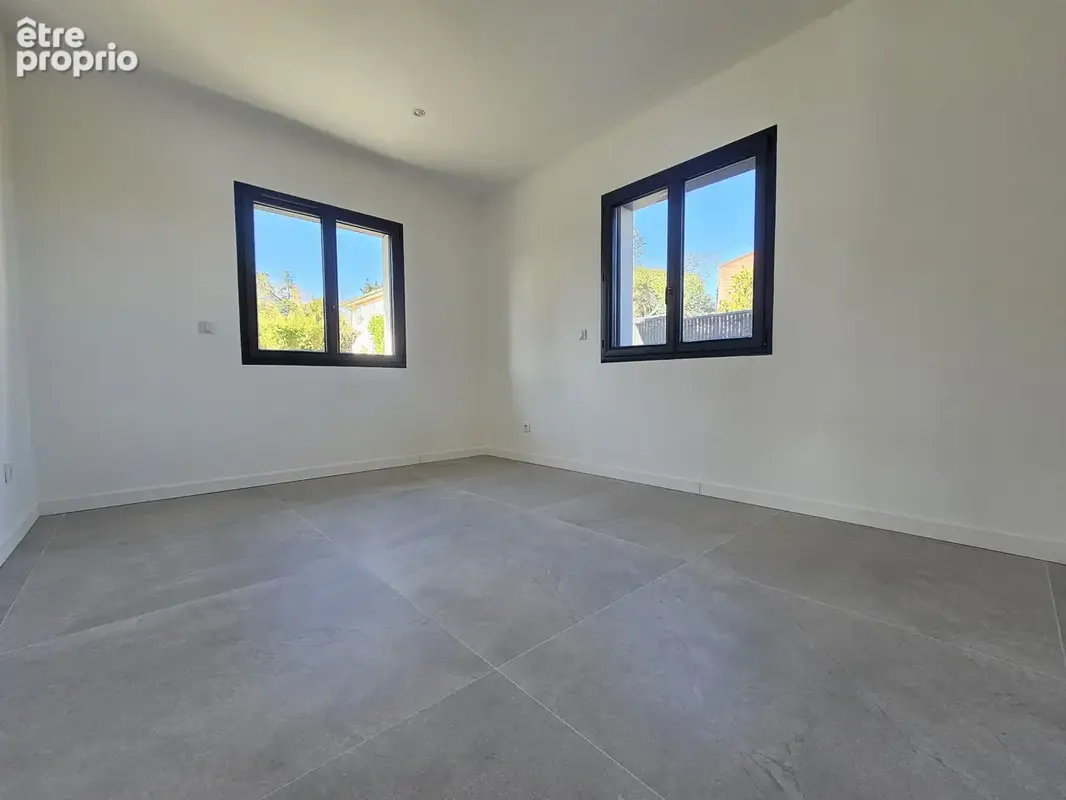 Villa T4 de plain-pied   130 m2   Belley - photo 8