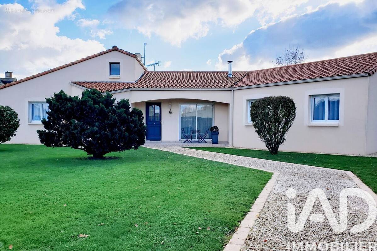 Photo 1 - Maison à LOGE-FOUGEREUSE