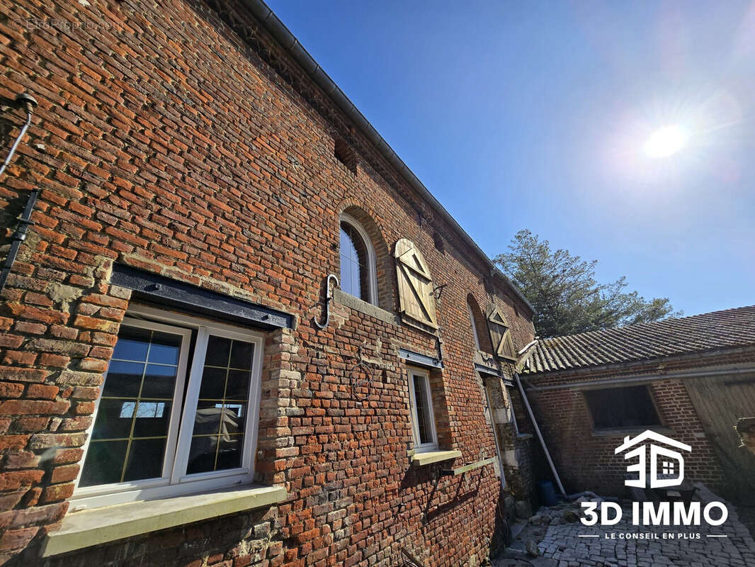 Maison à AVESNES-SUR-HELPE