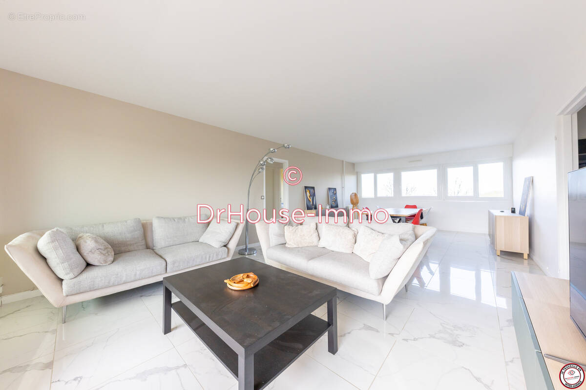 Appartement à ELANCOURT