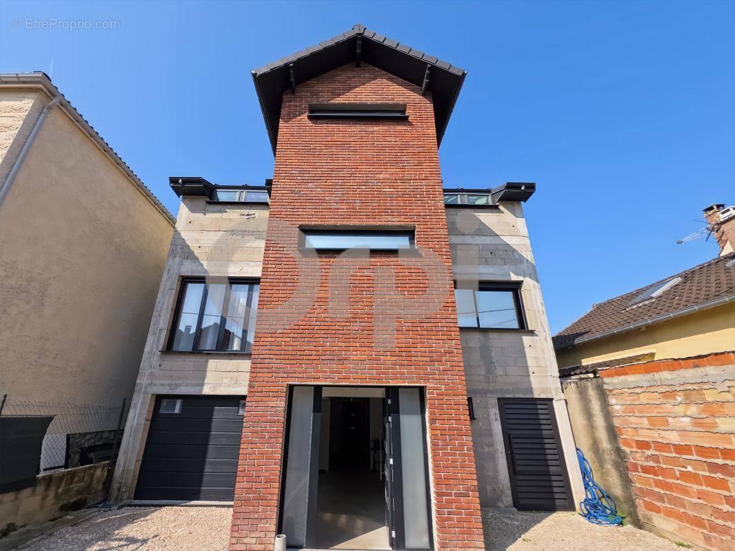 Maison à BONDY