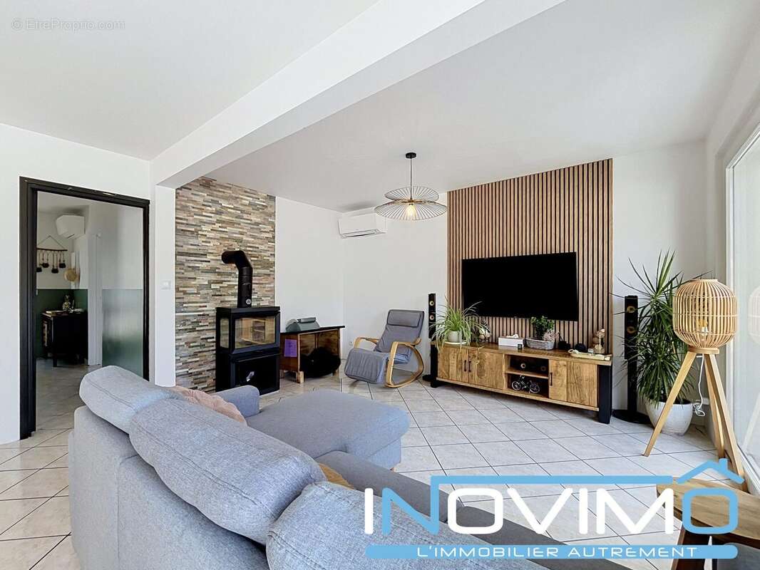 Maison 128 m² à Cappelle-La-Grande  - photo 3