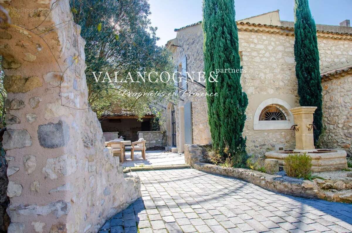 Mas du 19e Siècle à Eygalières - photo 4