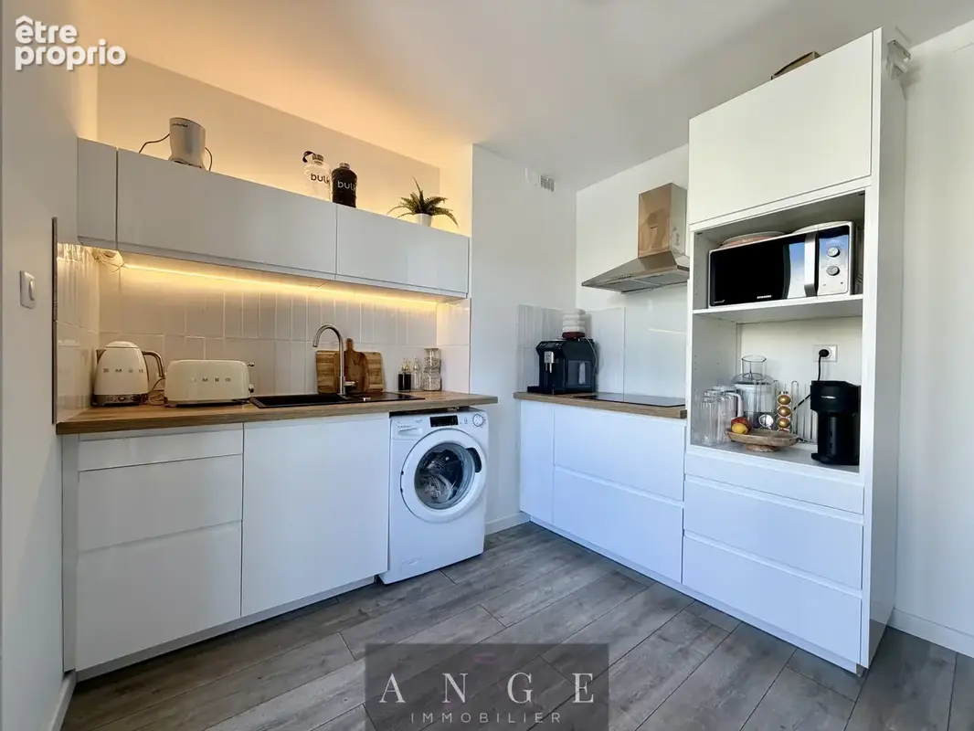 Appartement t4 - 70m2 - balcon - garage - cave - quartier claret / hôpital saint anne - photo 6