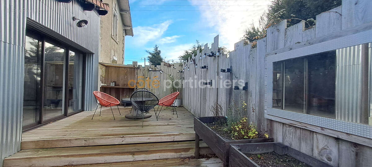 Maison à SAINT-LAURENT-SUR-SEVRE