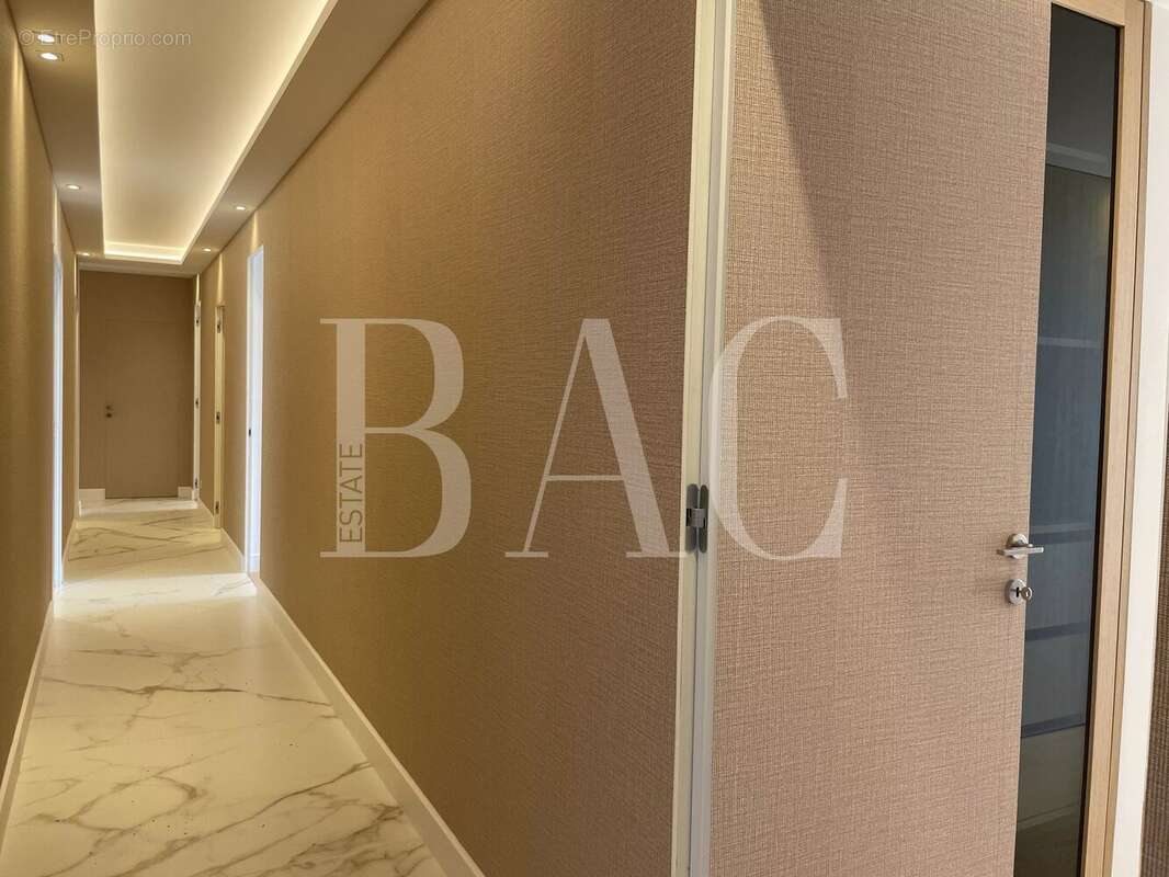 Maison à ROQUEBRUNE-CAP-MARTIN