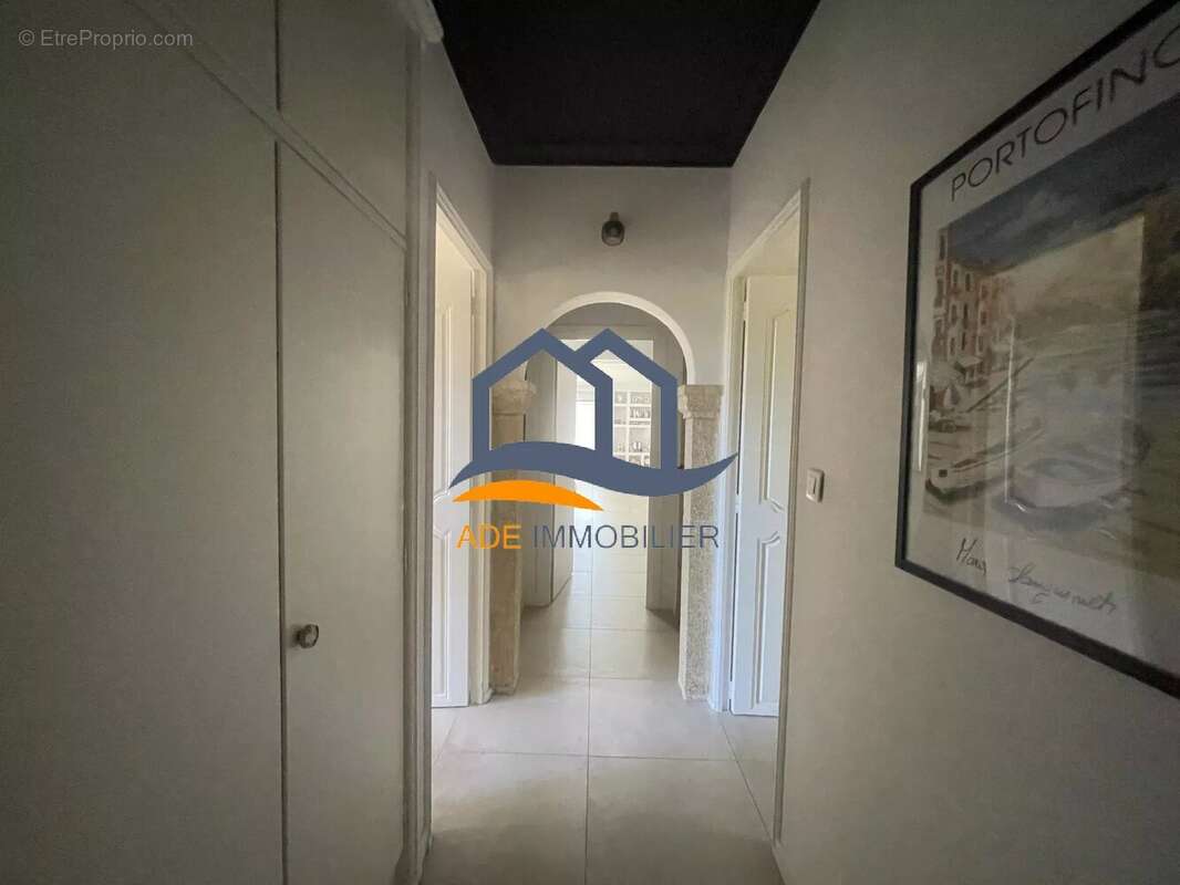 Maison à EGUILLES