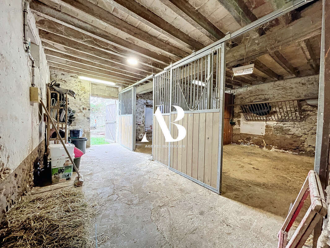 Maison à GRANDPUITS-BAILLY-CARROIS