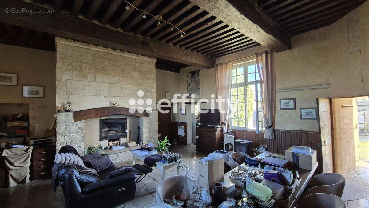 Maison à VIENNE-EN-BESSIN