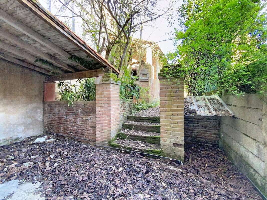 Maison à LISLE-SUR-TARN