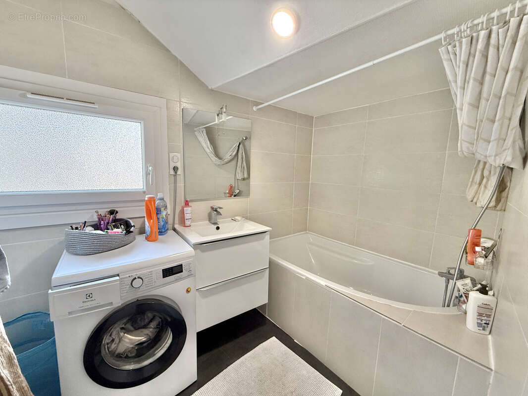 Appartement à THOISSEY