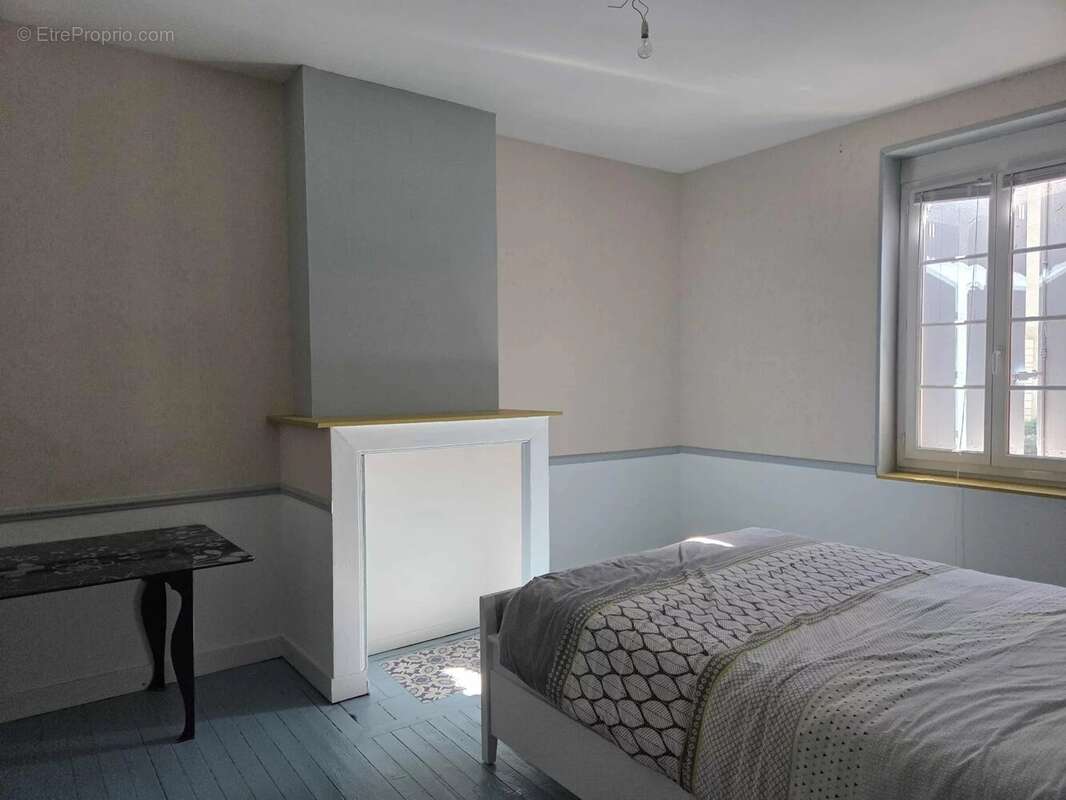 Maison à SAINT-JUERY