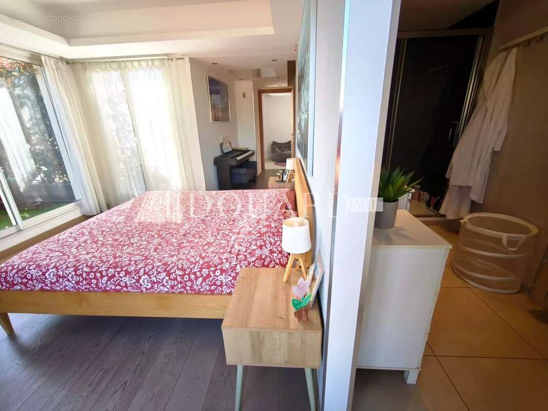 Appartement à ROQUEBRUNE-CAP-MARTIN