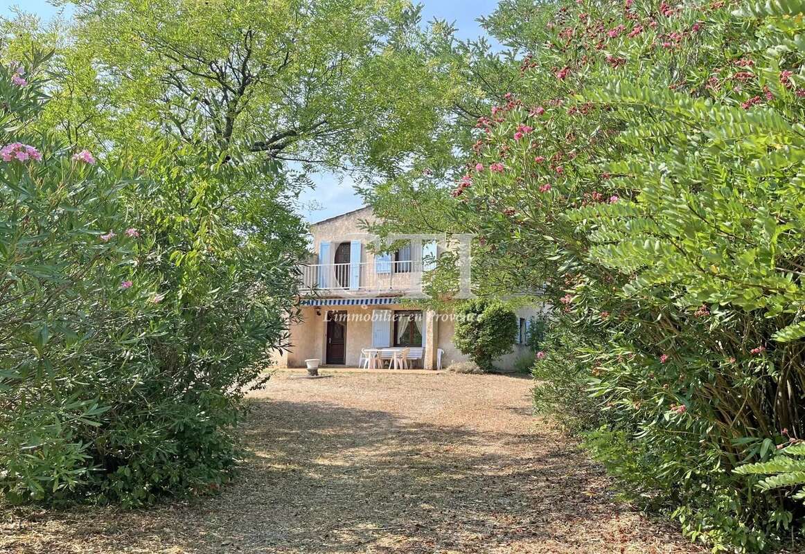 Propriété à vendre proche centre-ville de Grignan - photo 2