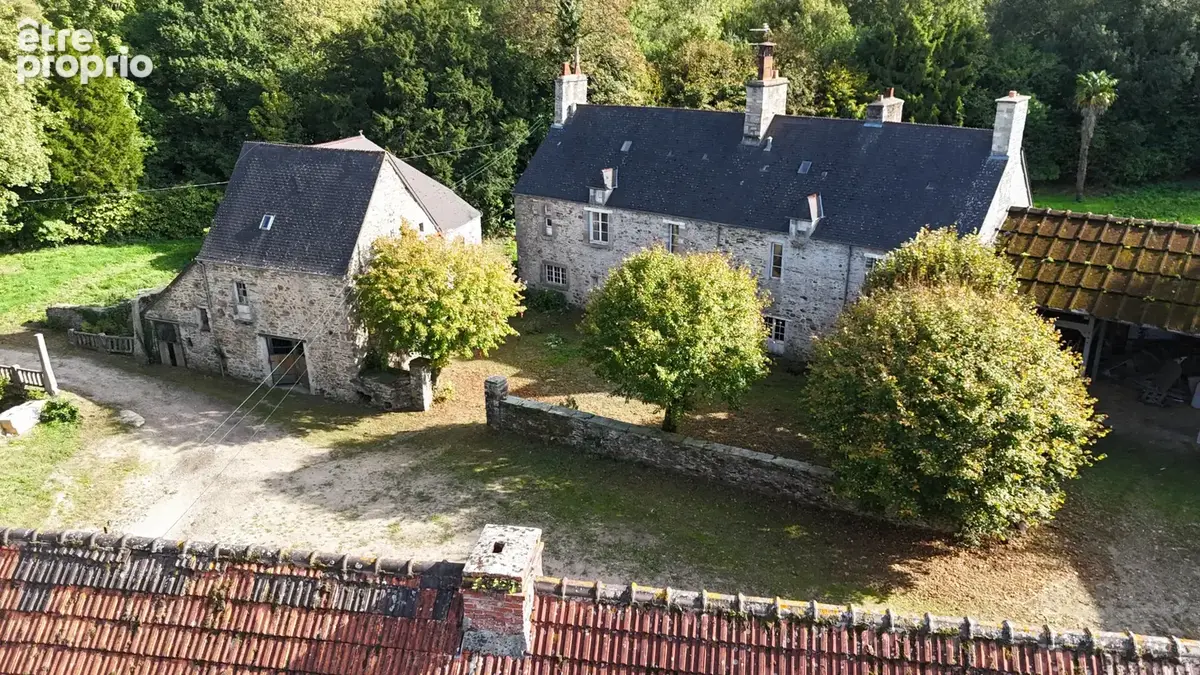 Jolie maison en pierres avec jardin et dependances a renover - photo 29
