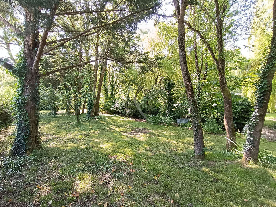 Maison à SAINT-NAZAIRE-SUR-CHARENTE