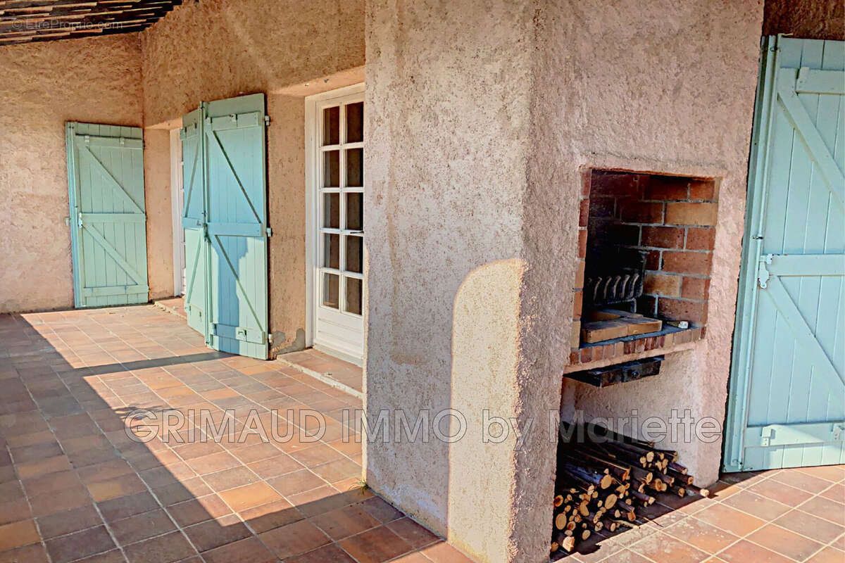 Maison à GRIMAUD
