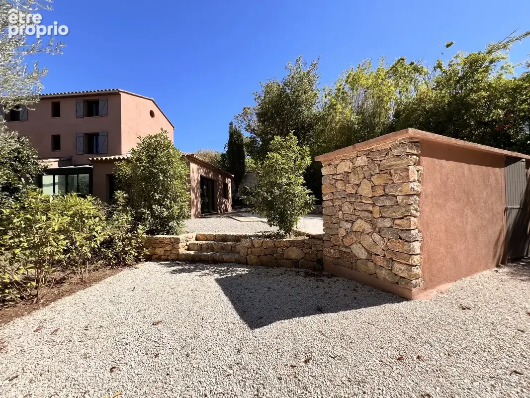 Superbe maison NEUVE de 170m2 -  5 chambres -  Ravissant jardin avec PISCINE - FRAIS NOTAIRES REDUITS. - photo 2