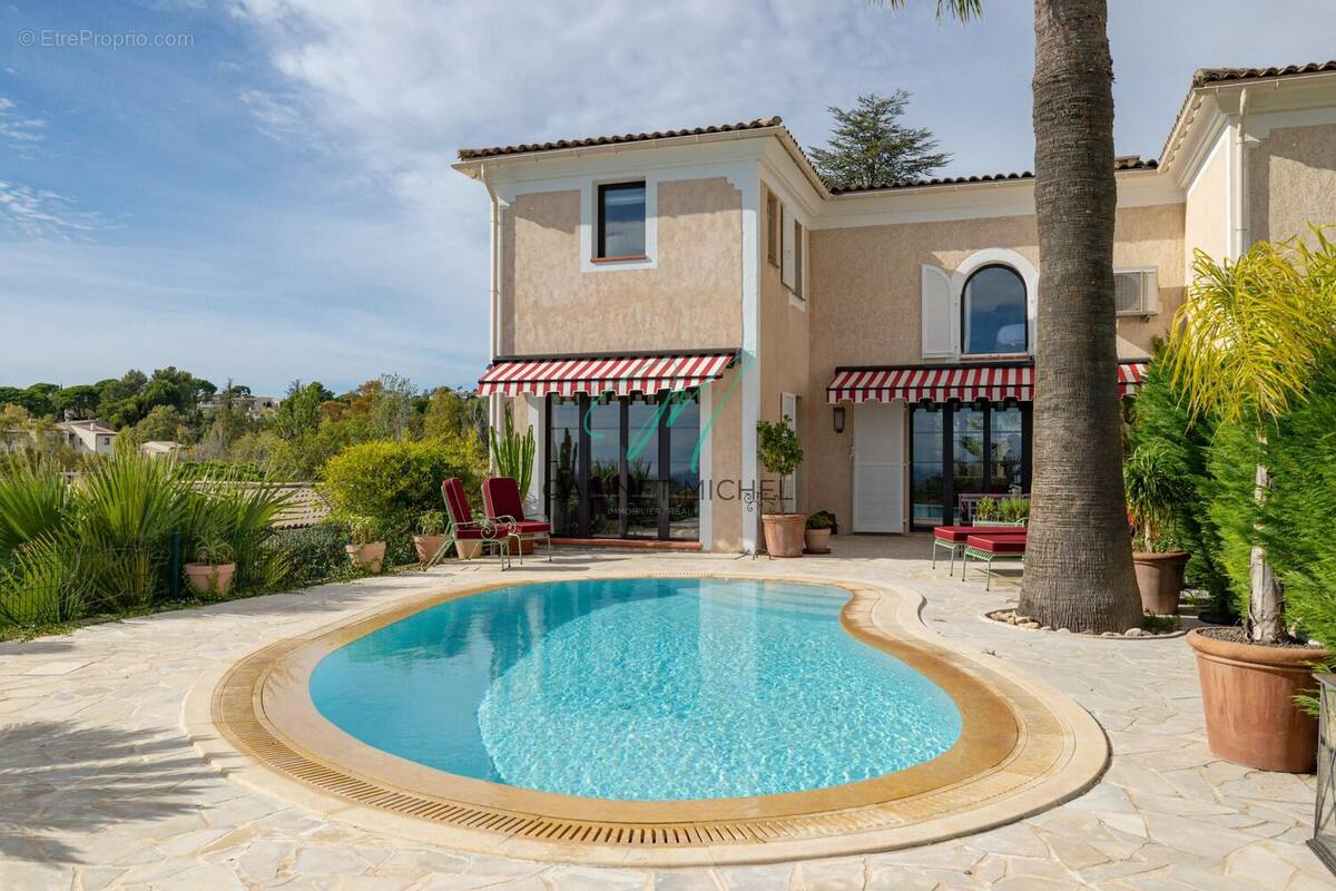 Maison à VILLENEUVE-LOUBET