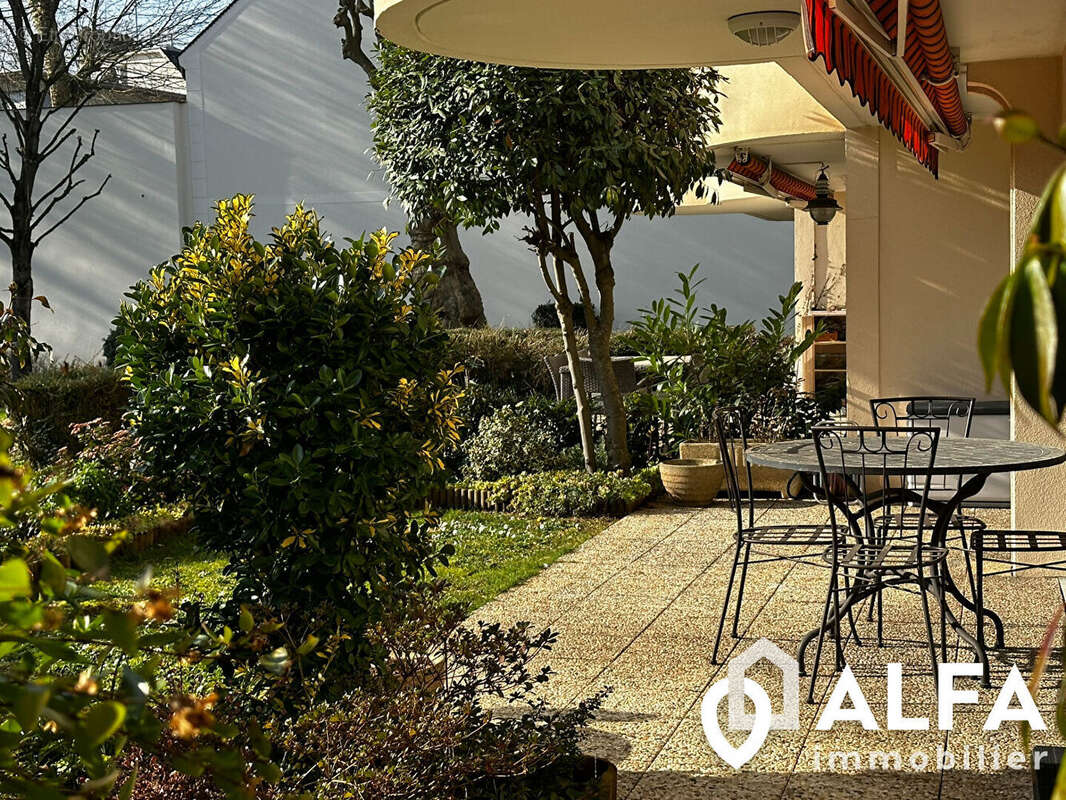 Appartement à ENGHIEN-LES-BAINS