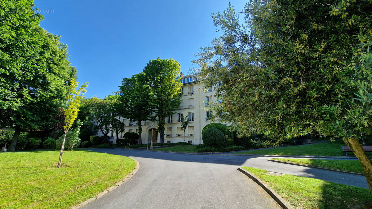Appartement à RUEIL-MALMAISON