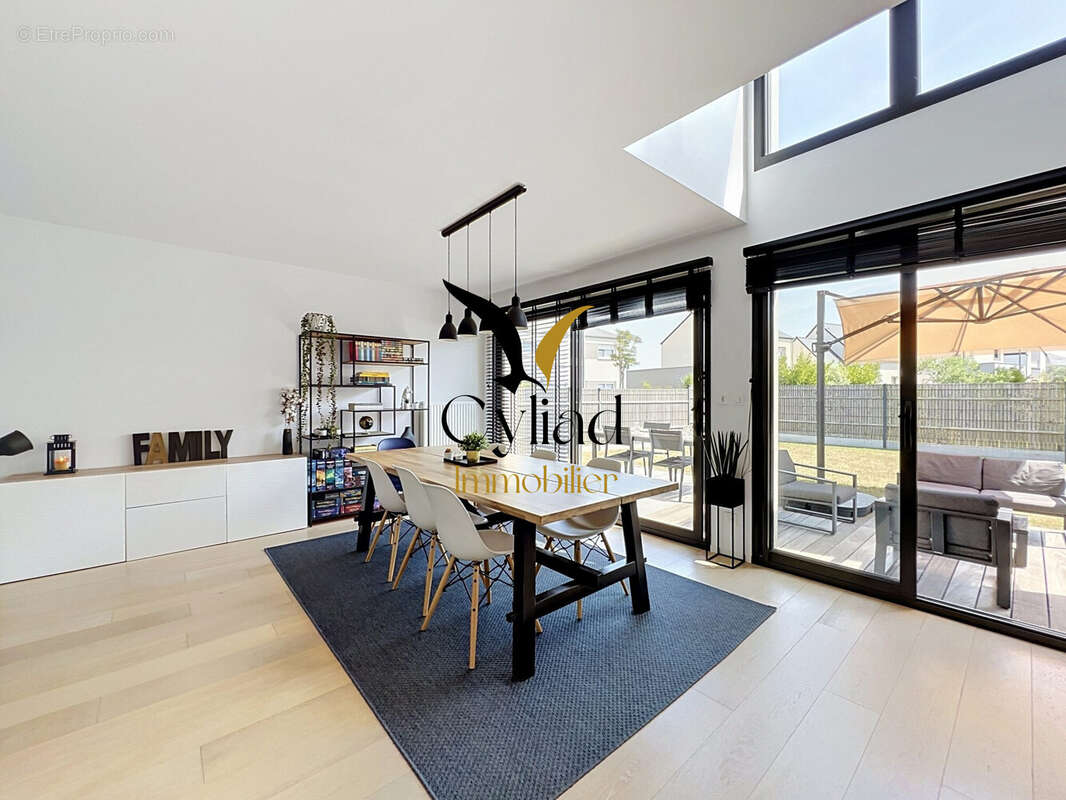 Maison 127 m² à Saint-Coulomb  - photo 2