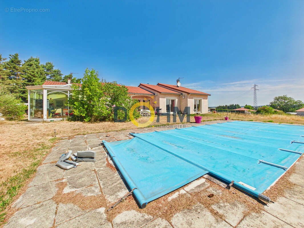 Maison plain-pied 168 m2 avec piscine à Yssingeaux - photo 15