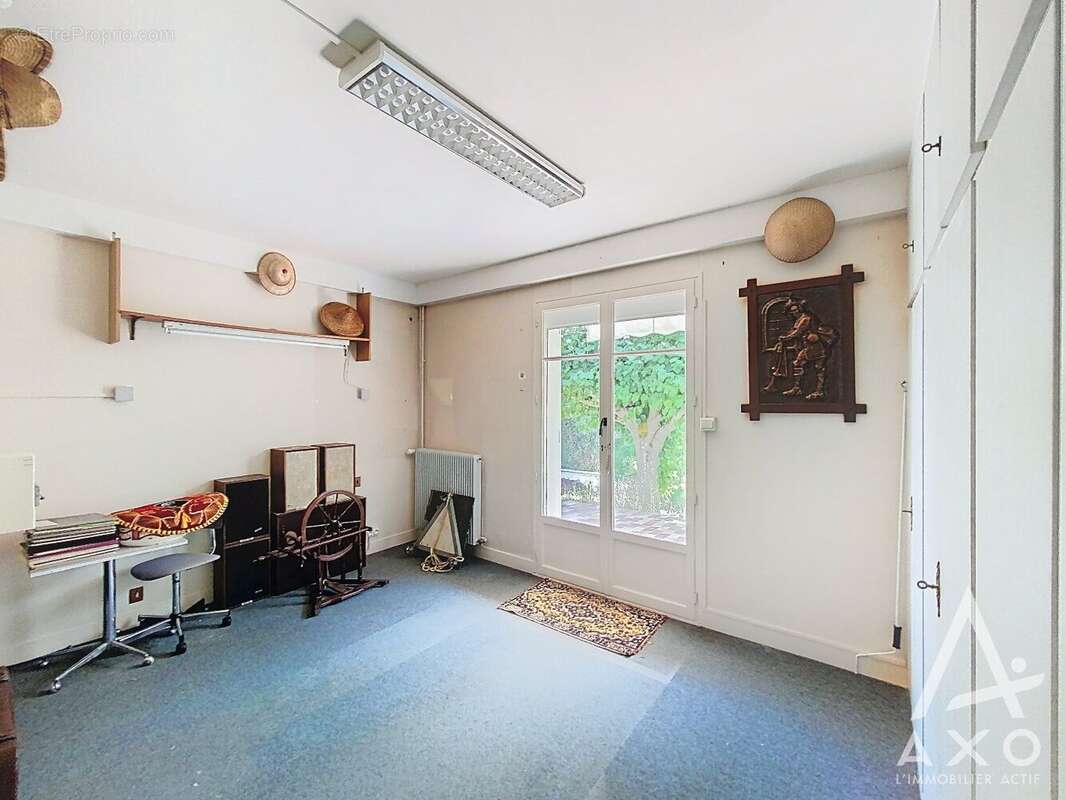 Gien Belle Demeure 6 chambres sur 3 niveaux - photo 20