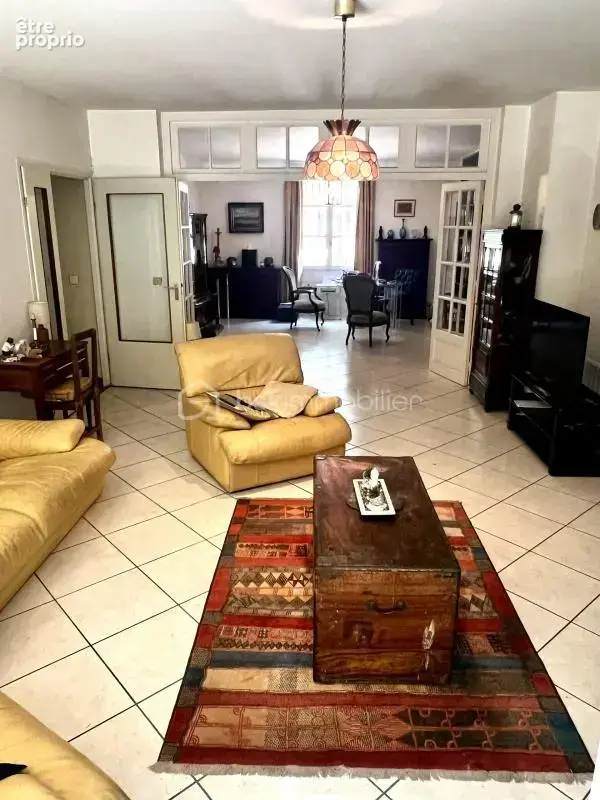 Appartement à PARIS-14E