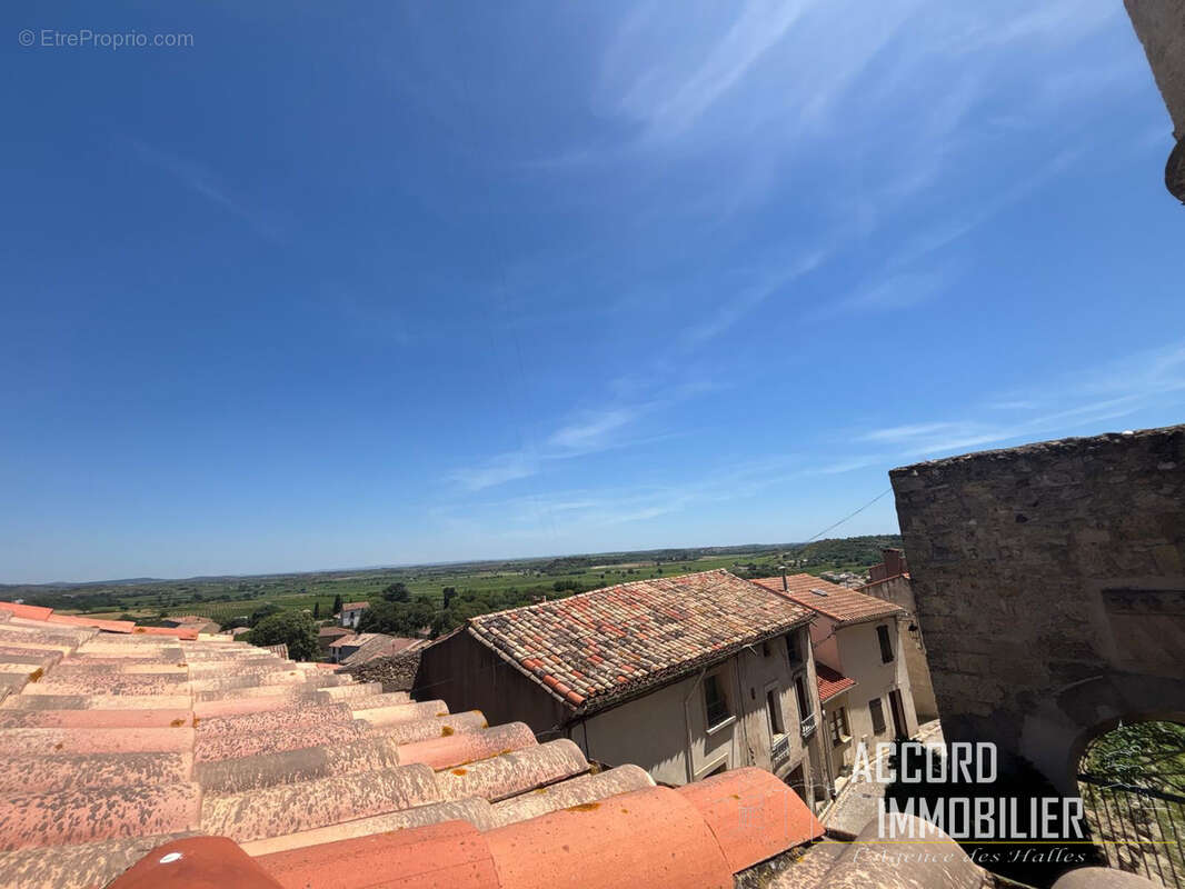 Appartement à PUISSALICON