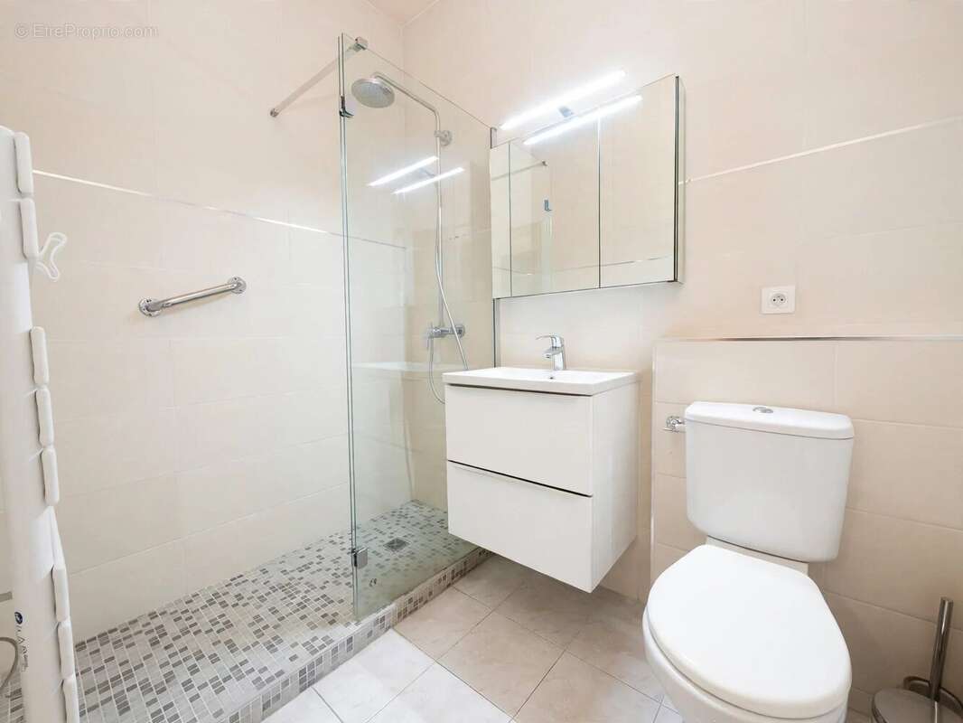 NICE - Rue des Chevaliers de Malte - 2P 55m² avec terrasse - Vue dégagée - photo 7