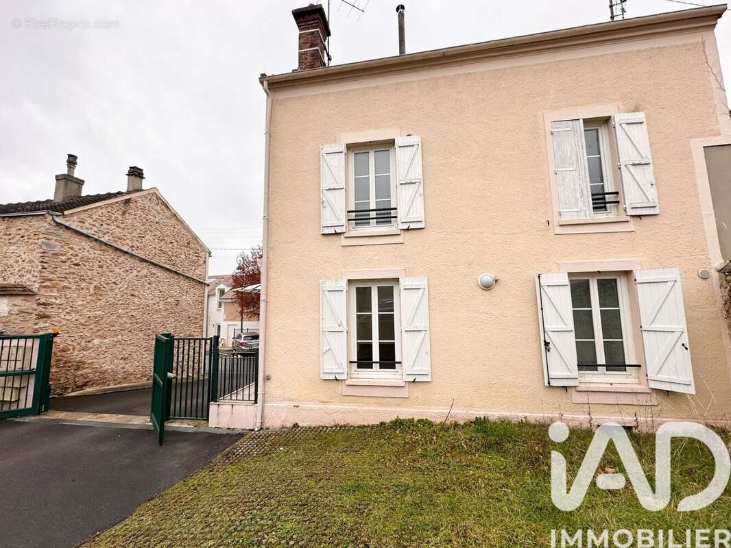 Photo 6 - Appartement à SAINTRY-SUR-SEINE