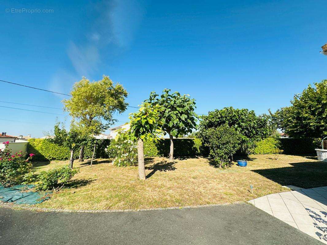 Maison  5 pièce(s) 109 m2 avec garage et dépendances - photo 15
