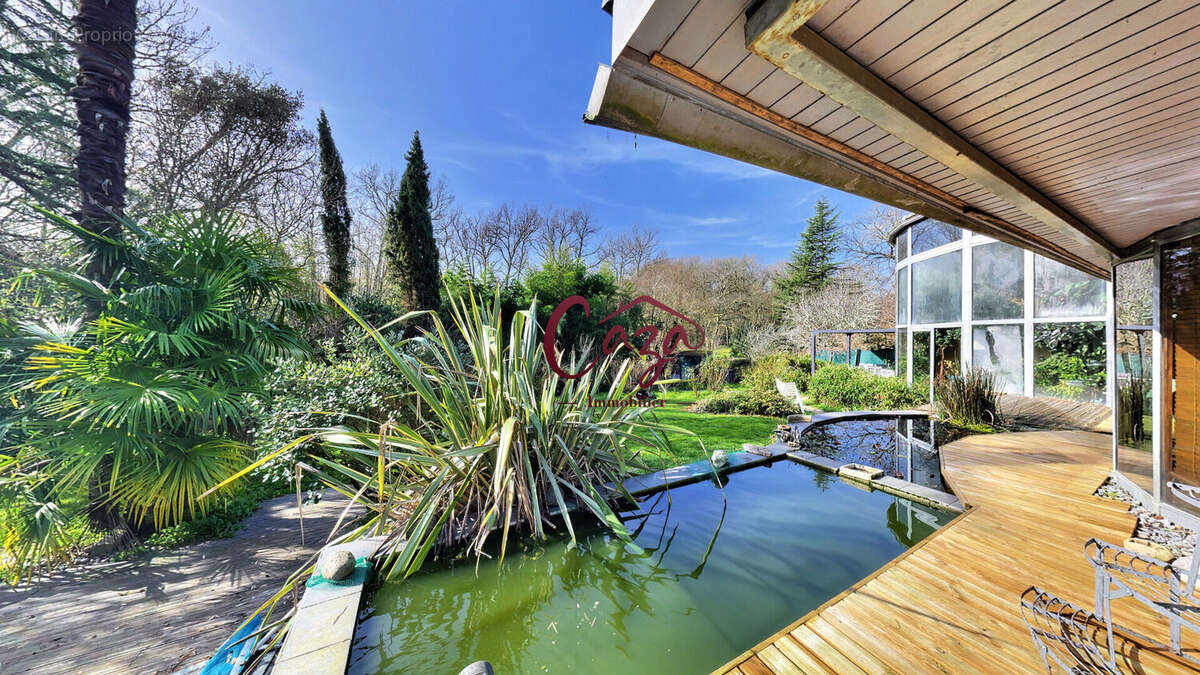 Maison à FARGUES-SAINT-HILAIRE