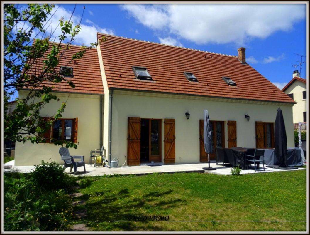 Maison à MONTMAGNY