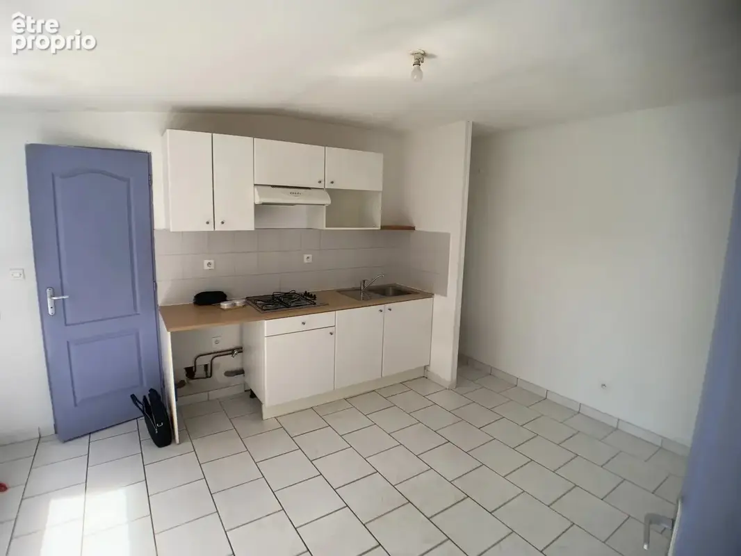 À Vendre : Ensemble de 2 Appartements Proche Centre de Rochefort - photo 7